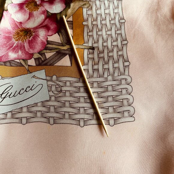 Vintage Gucci Floral Silk Scarf - Picture 12 of 14